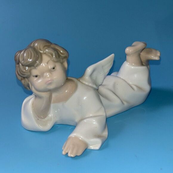 Lladro Angel Laying Lying Down Cherub Boy Porcelain Figurine #4541 Glossy *Mint - Picture 1 of 8